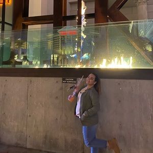 Meet your Posher, Daniela